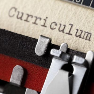 How to write a must-read CV image