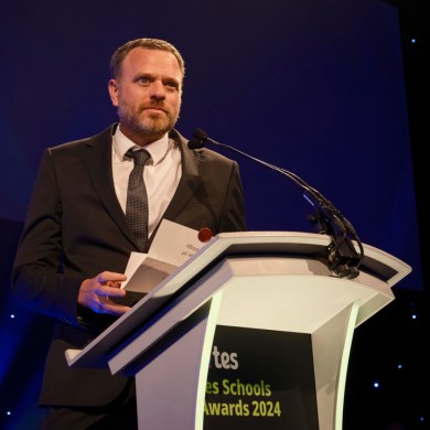 Jon Severs presenting at the Tes Schools Awards